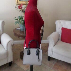 Micheal Kors Small Tote/Crossbody purse with dustbag